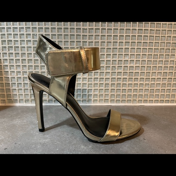 Gold Enzo Angiolini heel sandals size 8 - Picture 3 of 3